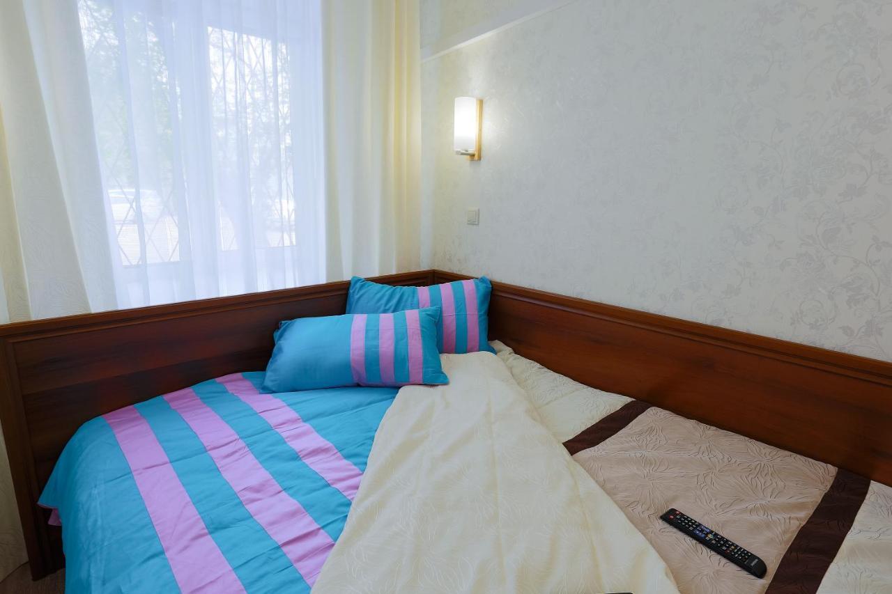 Apart-Hotel Vegus Uralsk Exterior foto